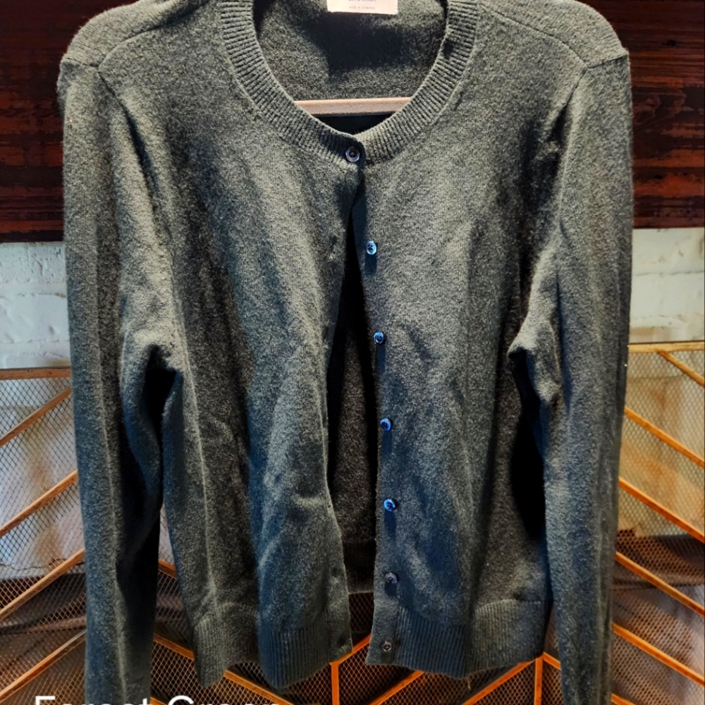 Forest Green Button-Up Cardigan